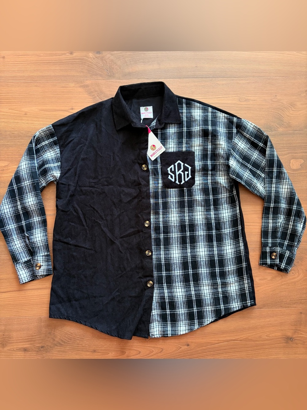 Men's Black & White Split Plaid Button-Up Shirt with Chest Pocket